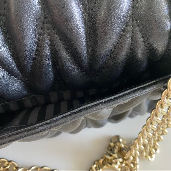 Victoria Secret Crossbody Chain Purse - Picture 3 of 10